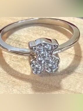 Tous Silver Teddy Bear Ring with Sparkling White Stones